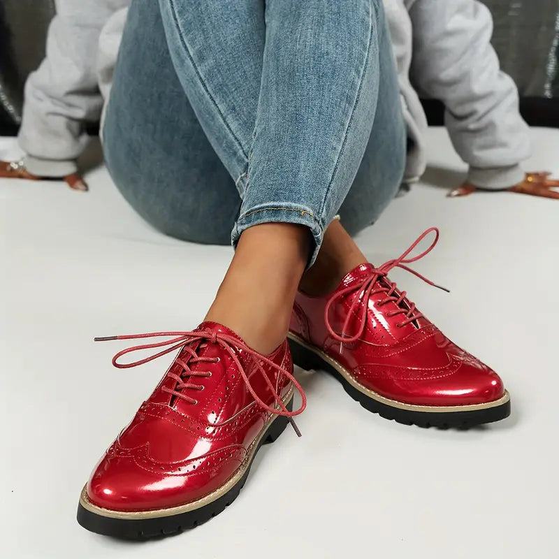 Ninette – Chaussures en cuir brillant