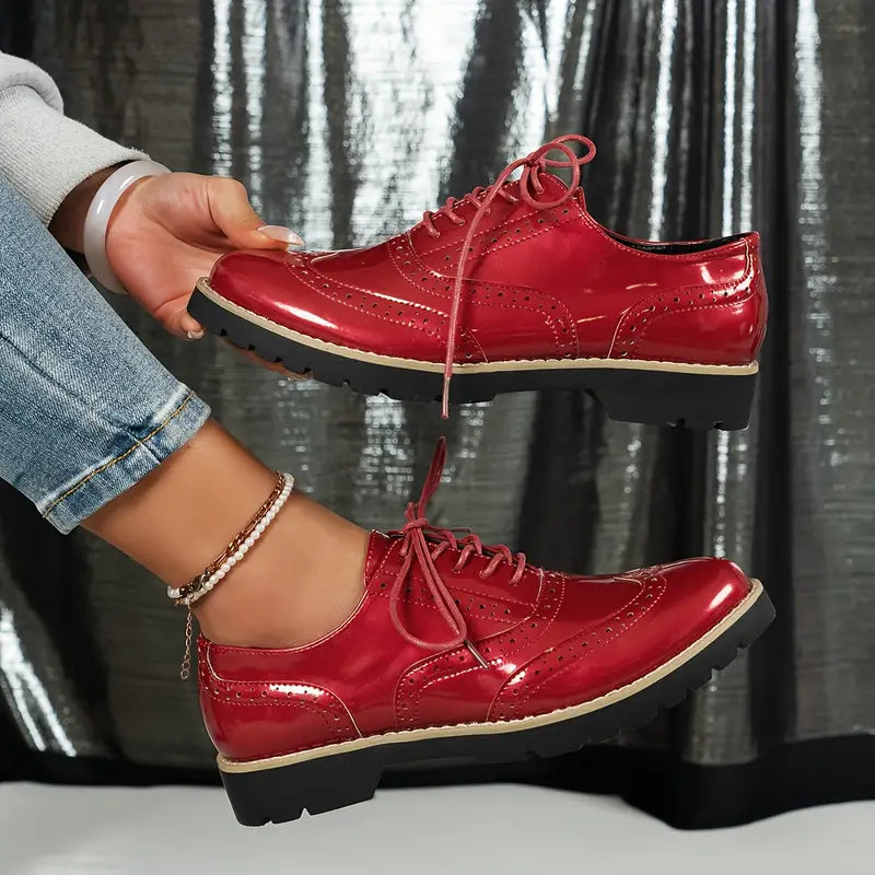 Ninette – Chaussures en cuir brillant