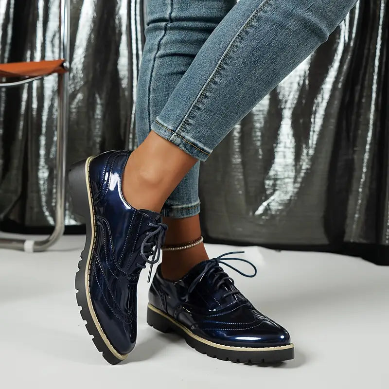 Ninette – Chaussures en cuir brillant